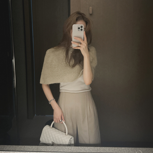 Bonaire alpaca cape