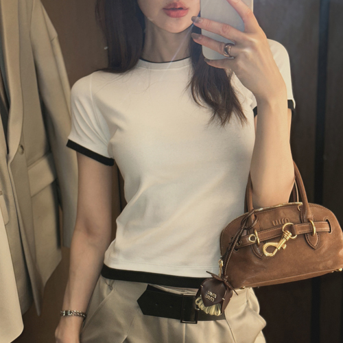 Live color tee