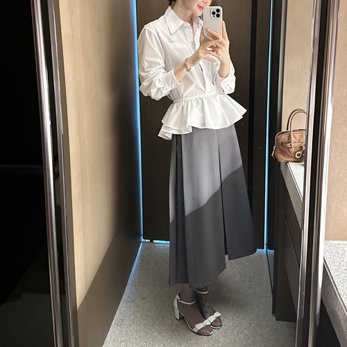 Lip pocket skirt