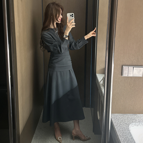 Flesh shirring skirt