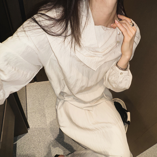 Monique square collar dress