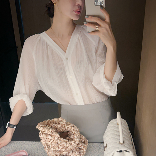 Fleur V-neck blouse