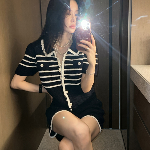 Worm knit cardigan