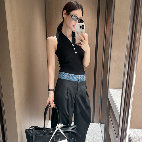 Holter-neck collar sleeveless