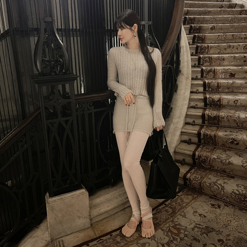 Dashing mini knit skirt