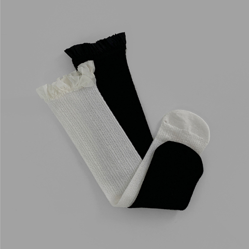 Any frill socks