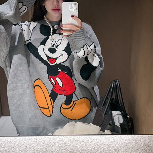 Big mickey boxy knit