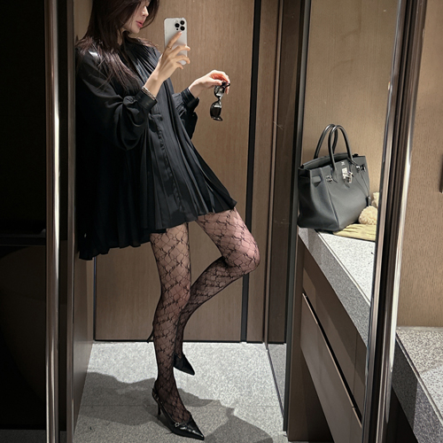 Bridge button pleats dress