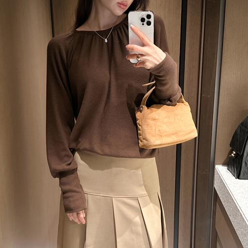 Vanilla neck shirring tee