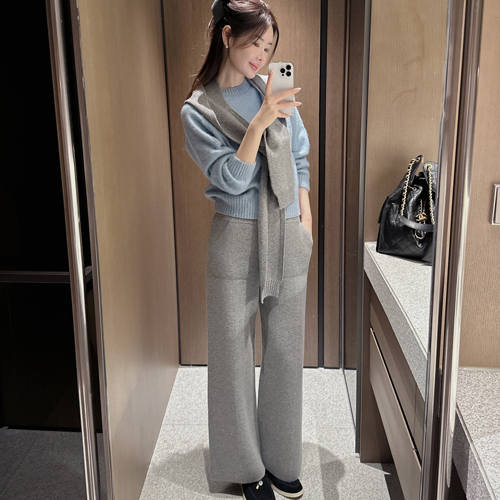 Flap yak wool knit pants