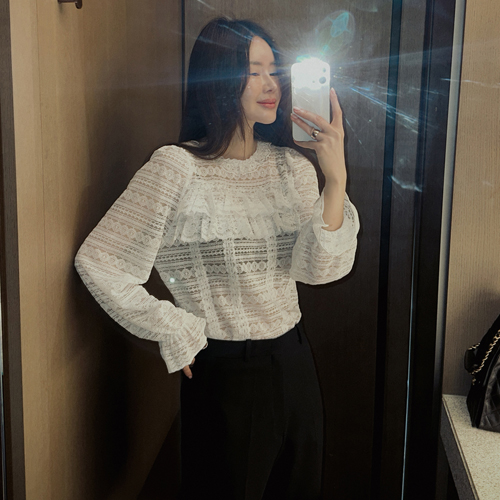 Marlon lace blouse