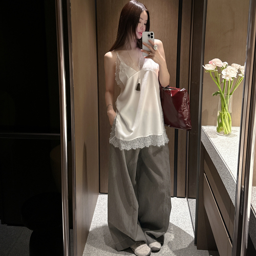 Boy-fit cotton belt pants