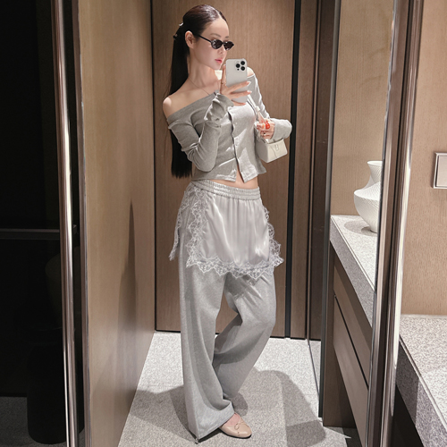 Silky lace layered pants