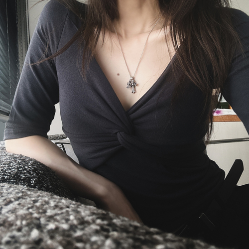 Karin twist slim tee