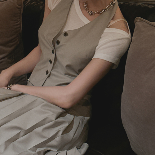 Road boat-neck tee